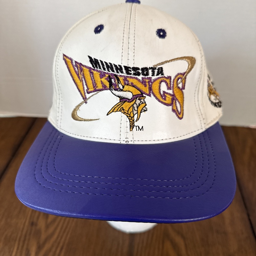 Minnesota Vikings Vtg 1990's Pro Elite White/Purple Leather Hat Embroidered Logo